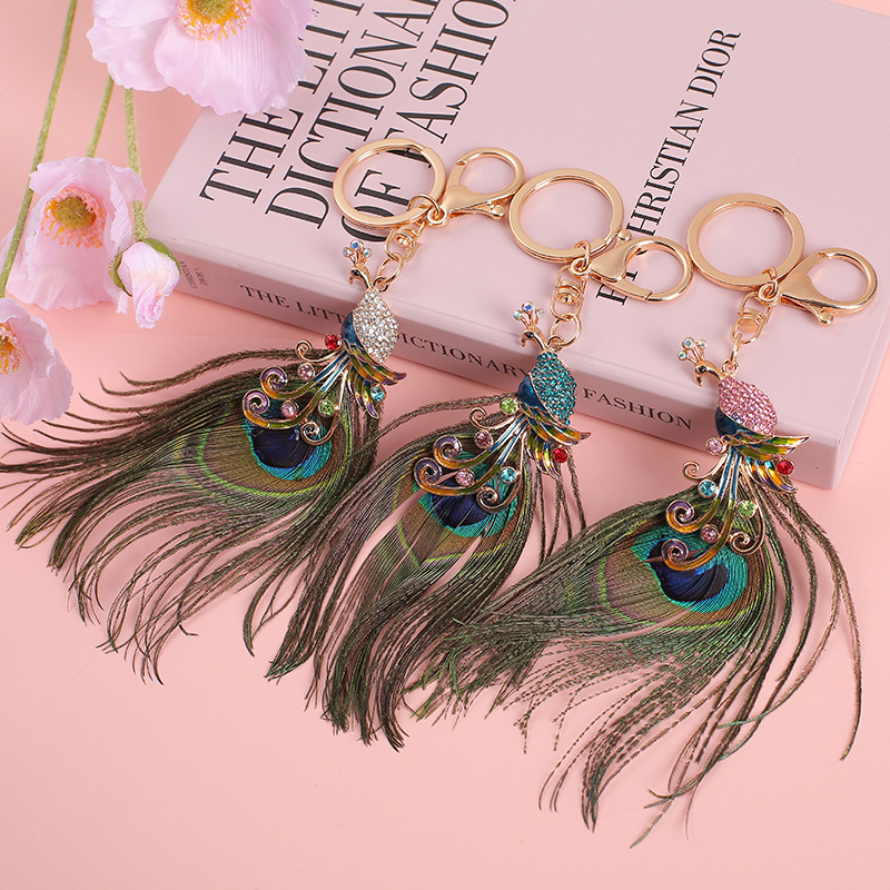 Metal Rhinestone Peacock Keychain, Individually Packaged, Available in Multiple Colors, Small Gift, Cross-Border Small Accessory Pendant Metal Rhinestone Peacock Keychain, Individually Packaged, Available in Multiple Colors, Small Gift, Cross-Border Small Accessory Pendant