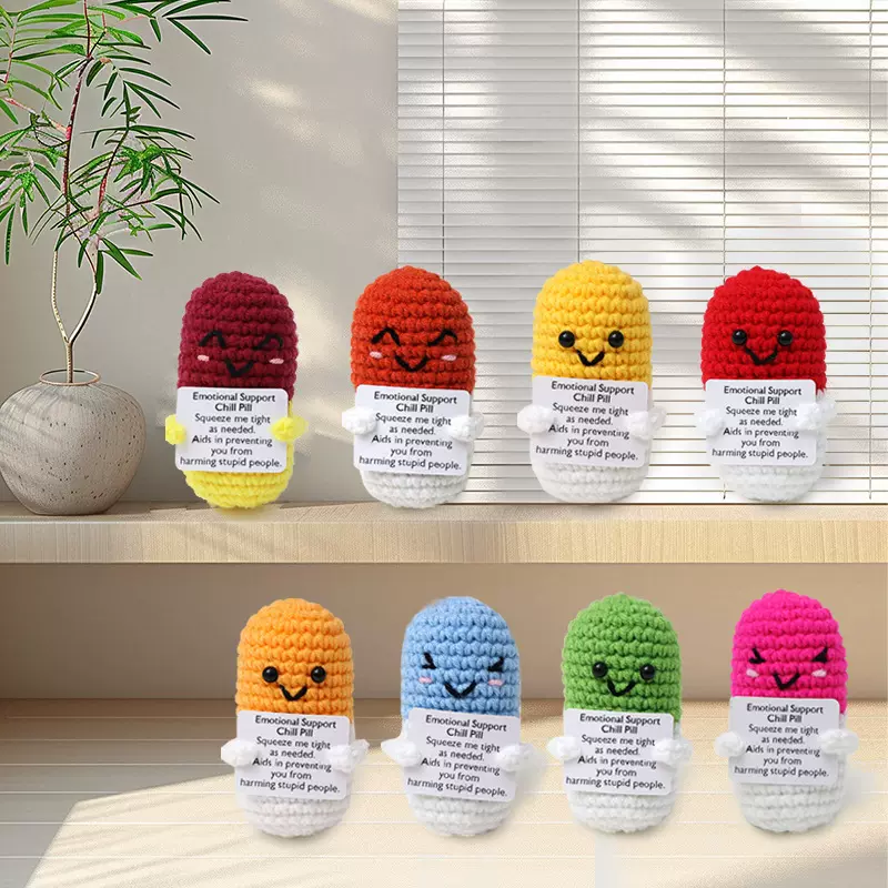 跨境新款胶囊正能量玩偶摆件毛线针织成品玩具手工钩织可爱治愈系