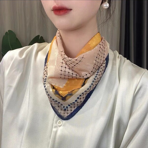 Fashionable necklace