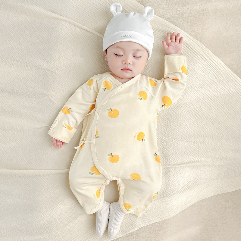 Ropa de bebé recién nacido primavera y otoño nacido 0 monje marzo de algodón mariposa ropa de luna llena ropa de bebé recién nacido camisole