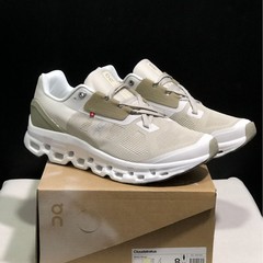 莆田シューズ クラウドストラット 軽量ランニングシューズ 男女兼用 トレンドカジュアル 衝撃吸収スポーツシューズ カップルモデル