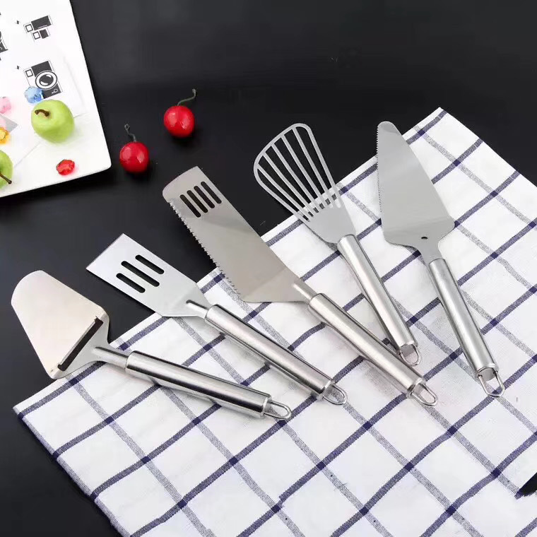 Comercio exterior de acero inoxidable herramientas de cocina cuchillo de pizza raspador de alambre prensador de ajo cortador de patatas cuchillo de piel herramientas de horneado