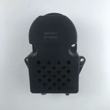 供应佩特来8RE33F2电压调节器JFZ2101A2客车发电机调节器