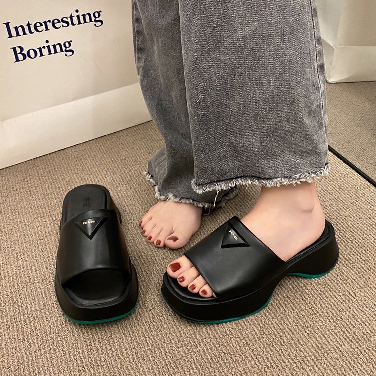 Slippers voor dames, sleehak met dikke zolen voor bovenkleding, 2024 nieuwe zomerstijl, modieuze pantoffels met dikke zolen en platte zolen_voghion.com