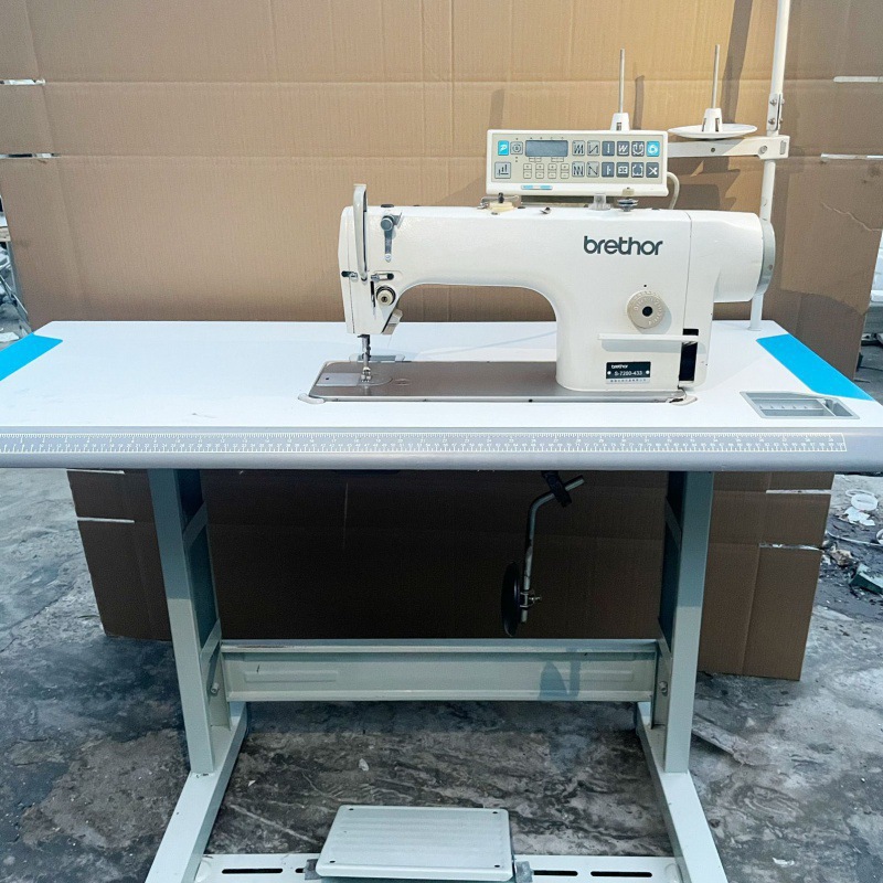Jack 家庭用ミシン 工業用コンピュータ ダイレクトドライブ フラットベッド 全自動糸切り機 80%新品 機械一式