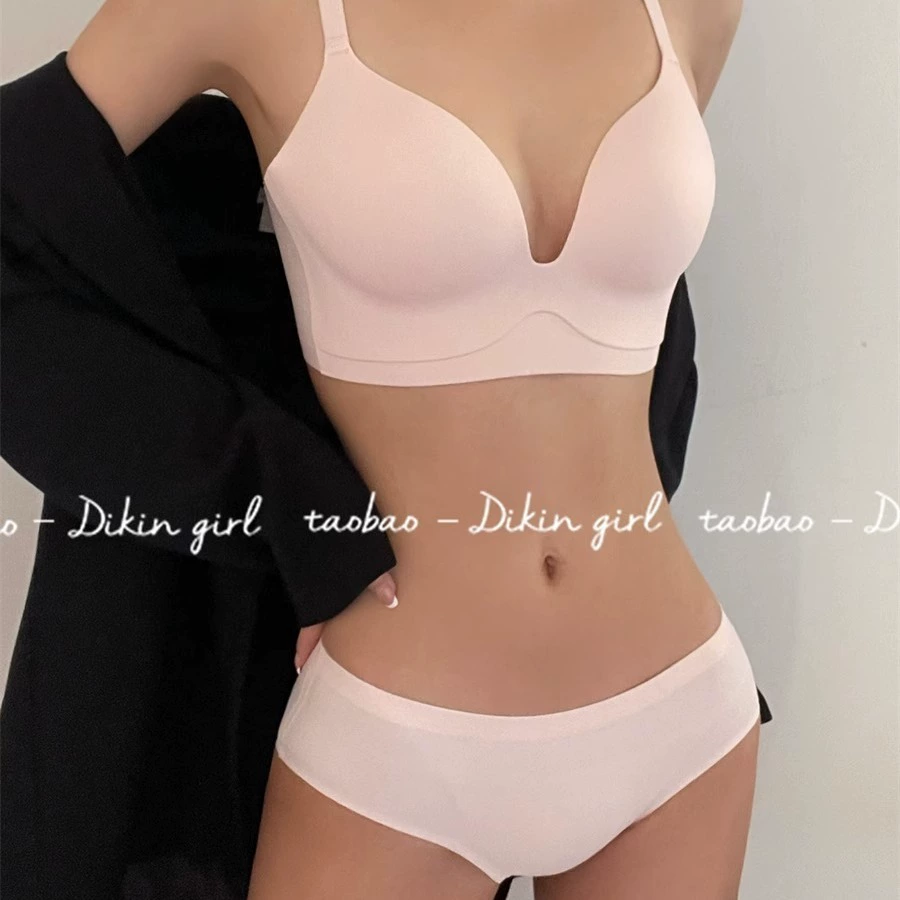 Underwear, supporting push up bra, light and thin wireless bra, set