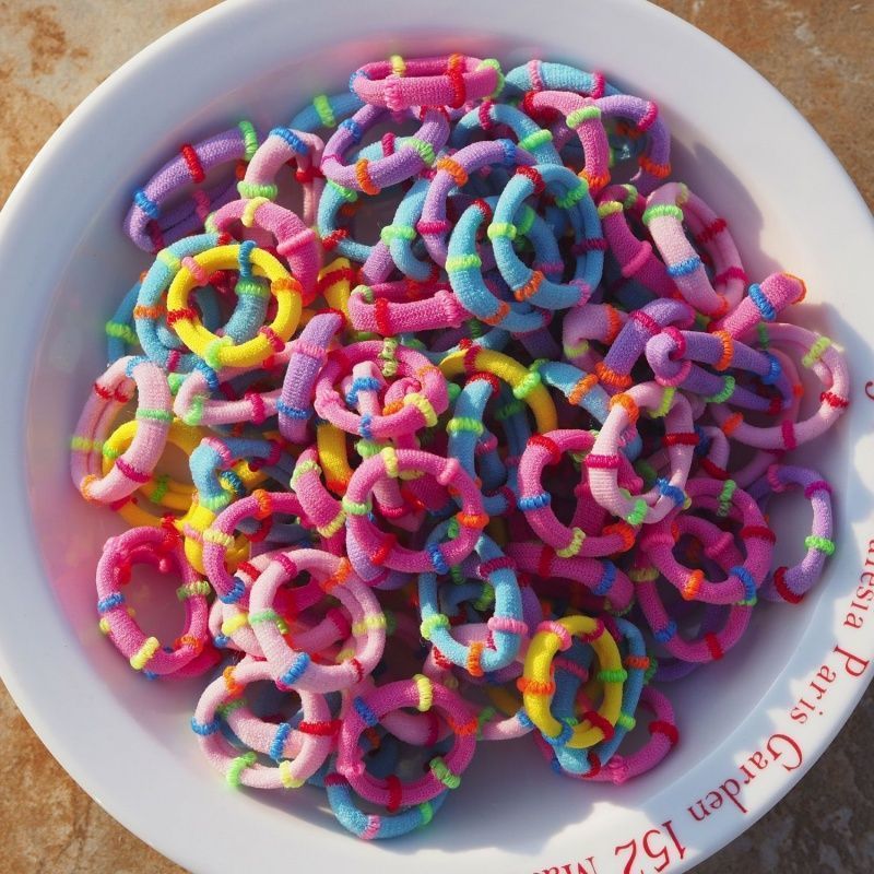 Pequeña banda de goma disponible negra para las mujeres, alta banda de goma elástico y durable, Banda del pelo, Banda del pelo para las muchachas