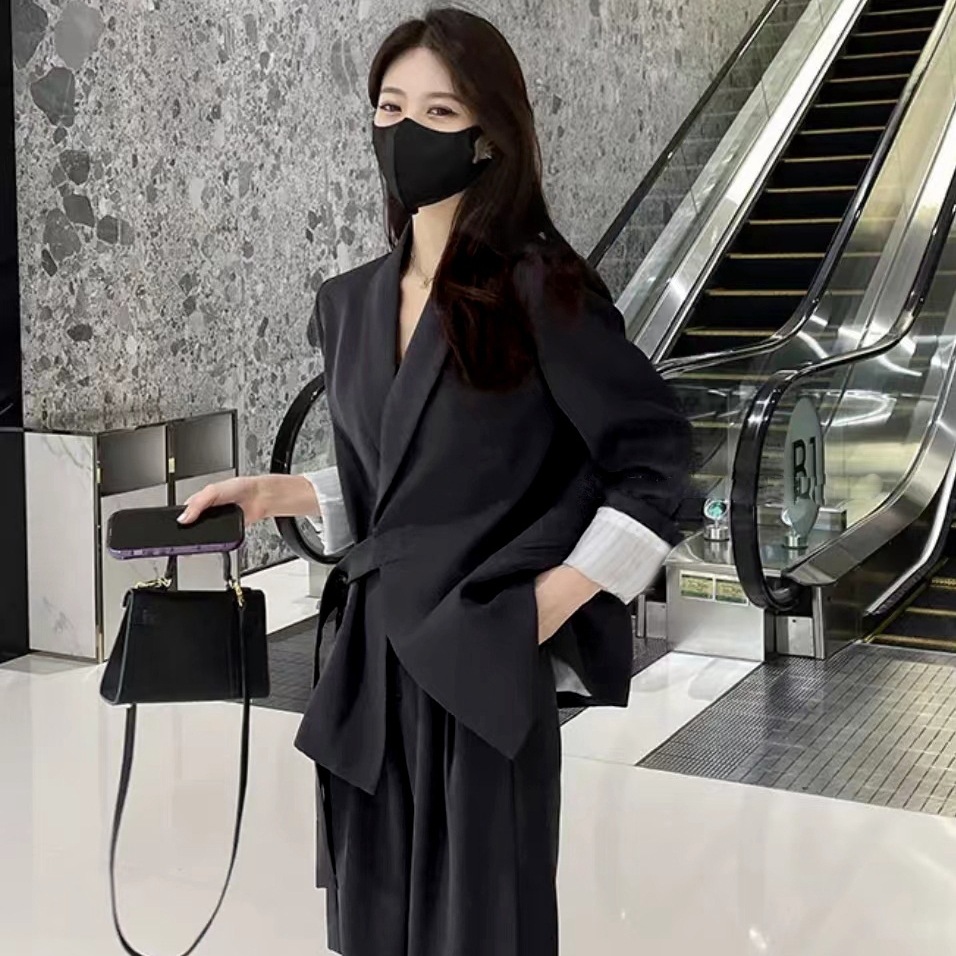 セレブ風2026新作レースアップツーピーススーツ韓国風レディースゆったりルーズスタイル春秋御姐風着痩せ効果卸売