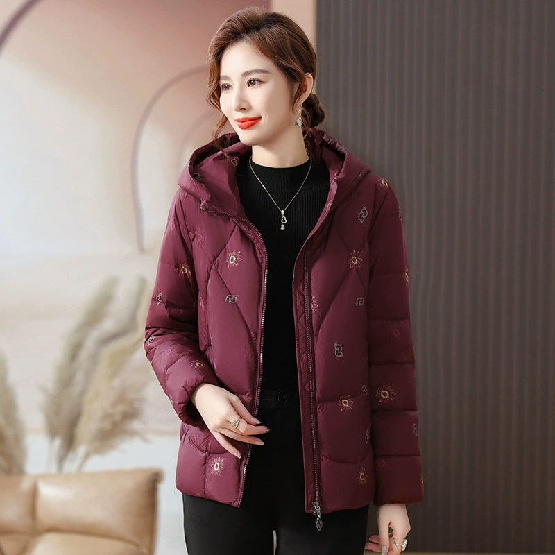 90 белая утка пуховик мамы с капюшоном короткая повседневная мама среднего и пожилого возраста пальто с капюшоном зимняя хлопчатобумажная одежда большого размера