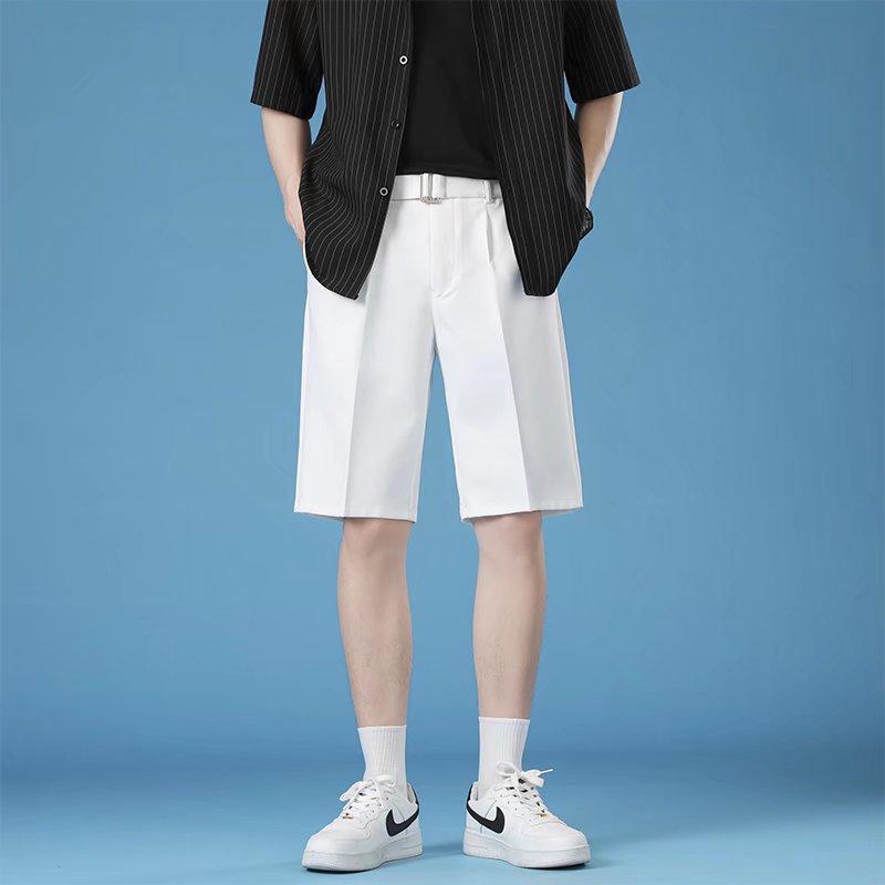 Summer solid color trend shorts for leisure