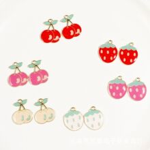 厂家直销 樱桃草莓 水果锌合金 配件 钥匙扣项链手链