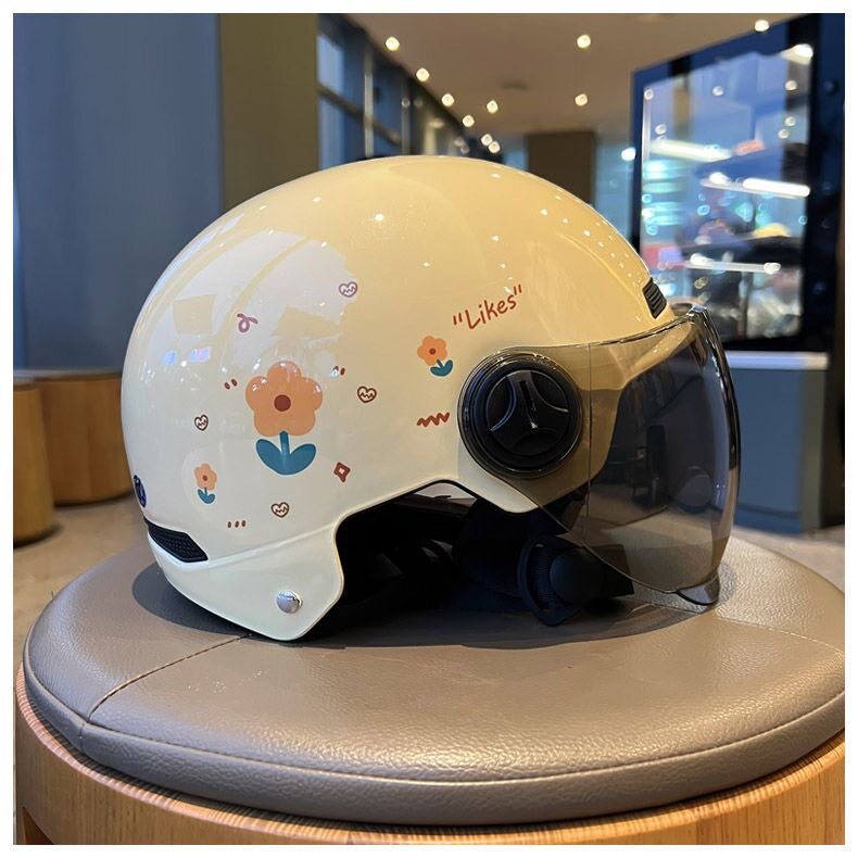 3C Certified Electric Vehicle Helmet for Women, Suitable for All Seasons, Sun Protection, National Standard Safety Helmet, Small Floral Design, Summer Half Helmet