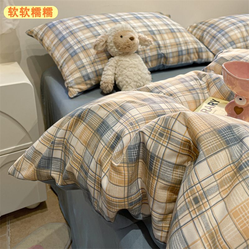 Juego de cuatro piezas de algodón lavado de alta calidad, funda nórdica con estampado a cuadros simple, juego de tres piezas estilo sábana para dormitorio individual de estudiantes, venta al por mayor