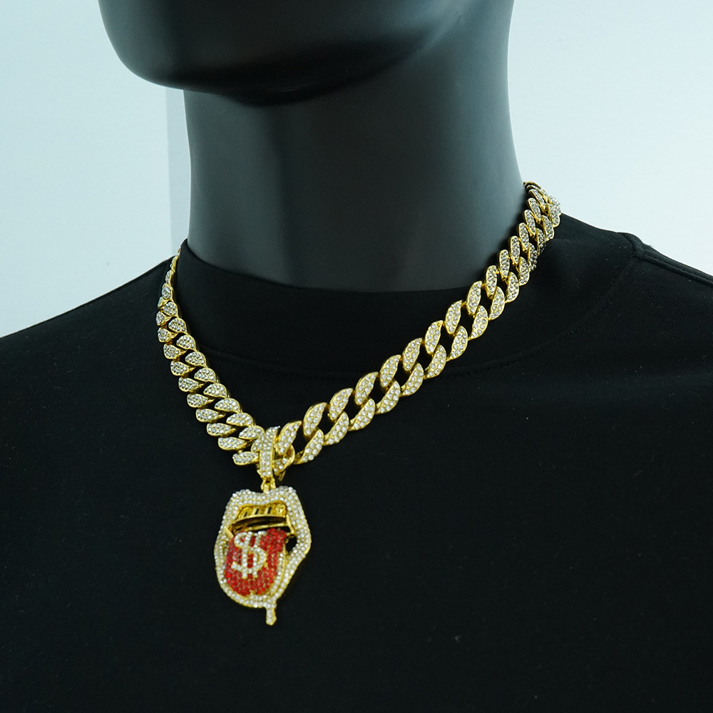 Oro con cadena cubana 18inch (diamante rojo)