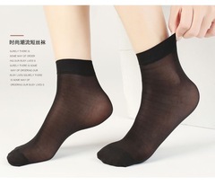 Face mask comfortable sweat-absorbent anti-odor steel stocking four seasons matching sock package core silk stocking