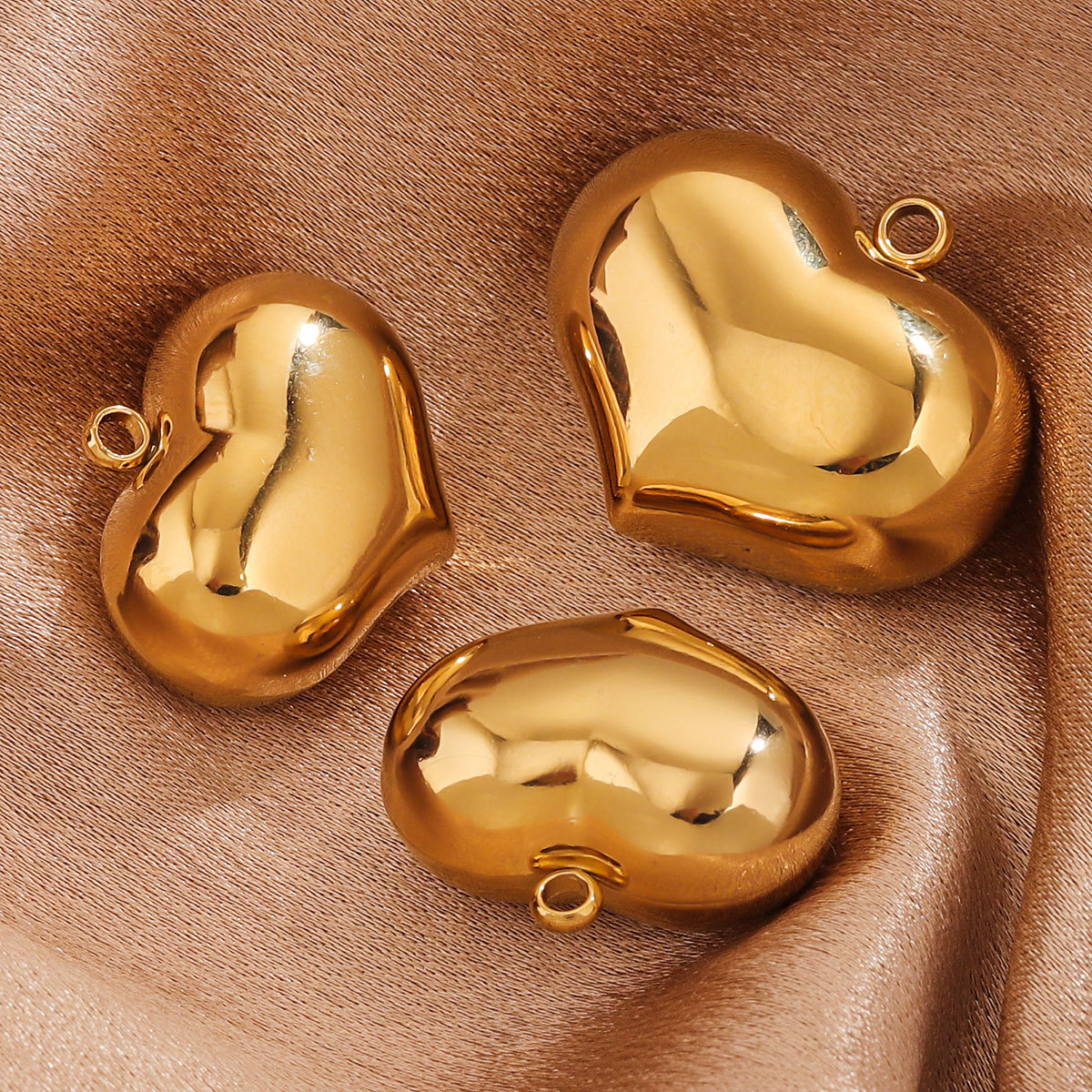 Europa y América de alta calidad pulido moda salvaje galvanoplastia amor colgante LOVW collar cadena de clavícula gran corazón accesorios de joyería