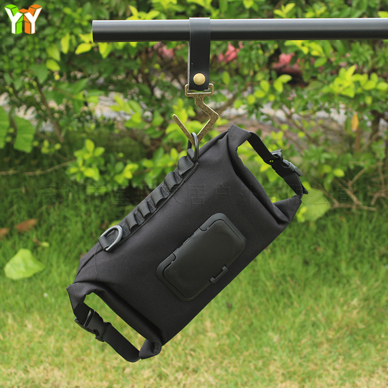 Colgante portátil multiusos hebilla caja de pañuelos en stock al aire libre camping camuflaje multicolor lienzo tejido húmedo caja de pañuelos