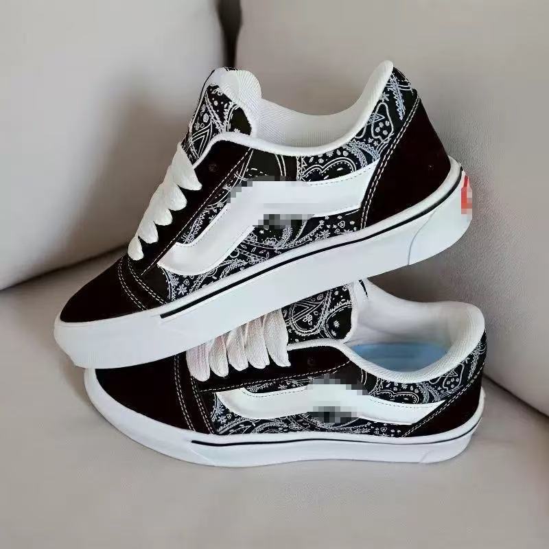 Autumn Thick-Soled Solid-Soled Classic Casual Sports Sneakers with Wear-Resistant Soles for Men and Women, Bread Shoes for Couples, Low-Cut Leather Shoes Autumn Thick-Soled Solid-Soled Classic Casual Sports Sneakers with Wear-Resistant Soles for Men and Women, Bread Shoes for Couples, Low-Cut Leather Shoes