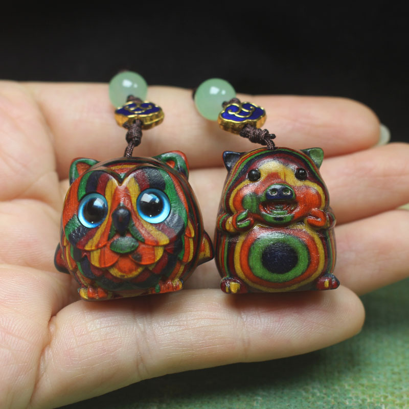 Rainbow Eucalyptus Piggy Tang Horse Pendant Pendant for Men and Women Wooden Mobile Phone Chain Bag Pendant Simple Gift