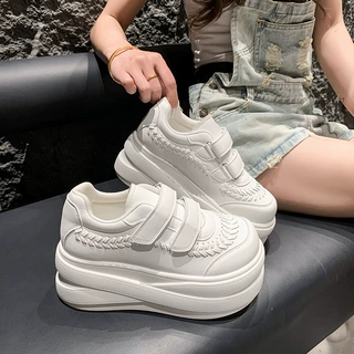 迦罗亚~复古内增高女鞋厚底高跟显瘦小白鞋百搭松糕休闲鞋单鞋女