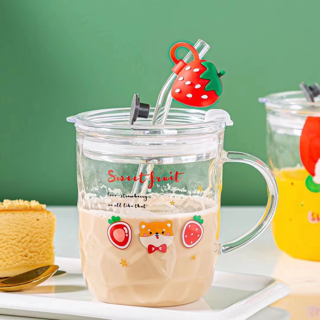 Verano de dibujos animados taza de paja de vidrio transparente fresa animal taza de jugo regalo personalizado simple taza de gran capacidad