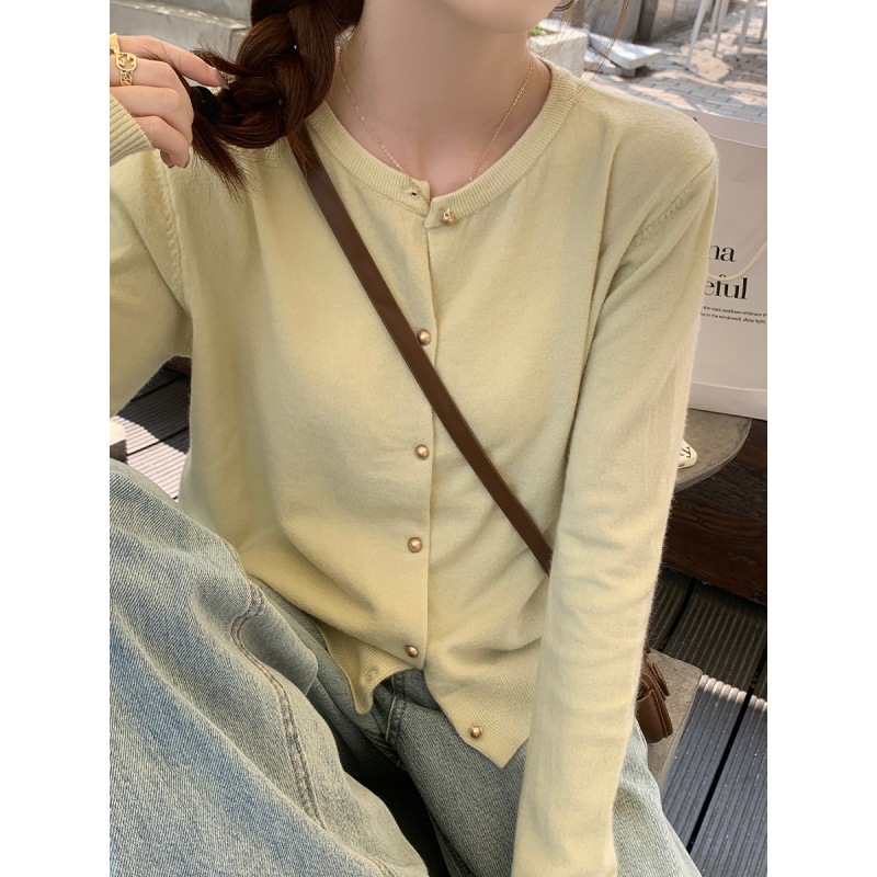 밝은 녹색
