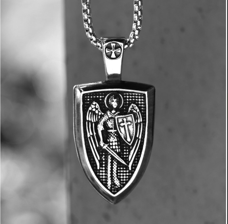 Nueva fábrica de una sola pieza entrega de estilo europeo y americano Arcángel Saint migale colgante en stock