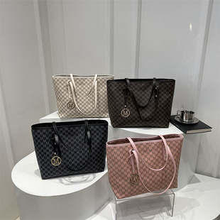 �߼��а���ͨ�����ذ�Ů2025�¿��ﶬ���Еr�Іμ�������������