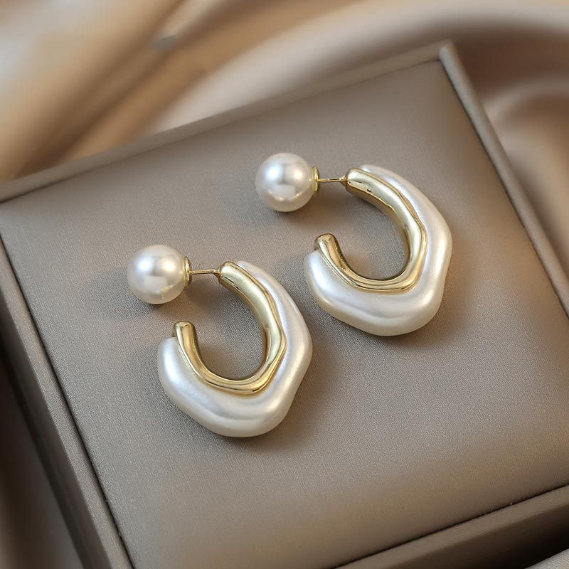 Brand universal earrings