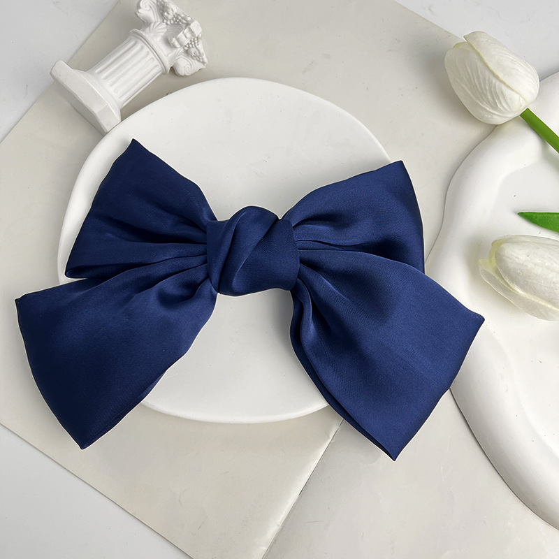 Women's Sweet Bow Knot Satin Hair Clip display picture 7