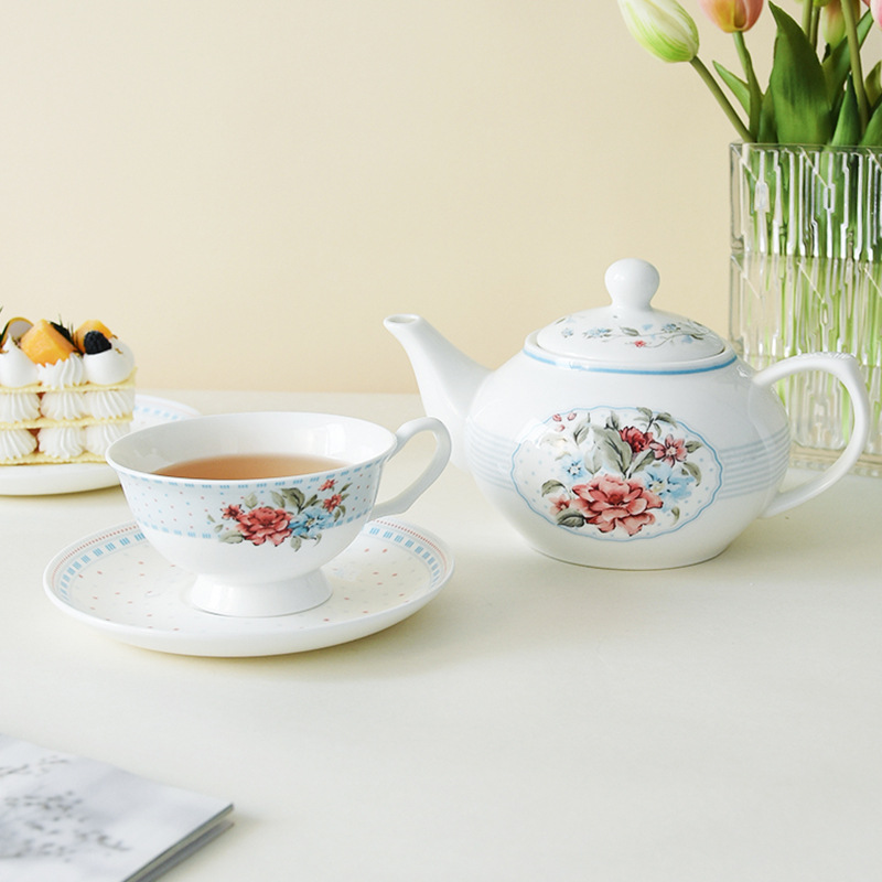 Set de té de la tarde tetera cerámica inglesa estilo europeo hogar hueso de flores vasos de porcelana platos frutas té de camellia hogar