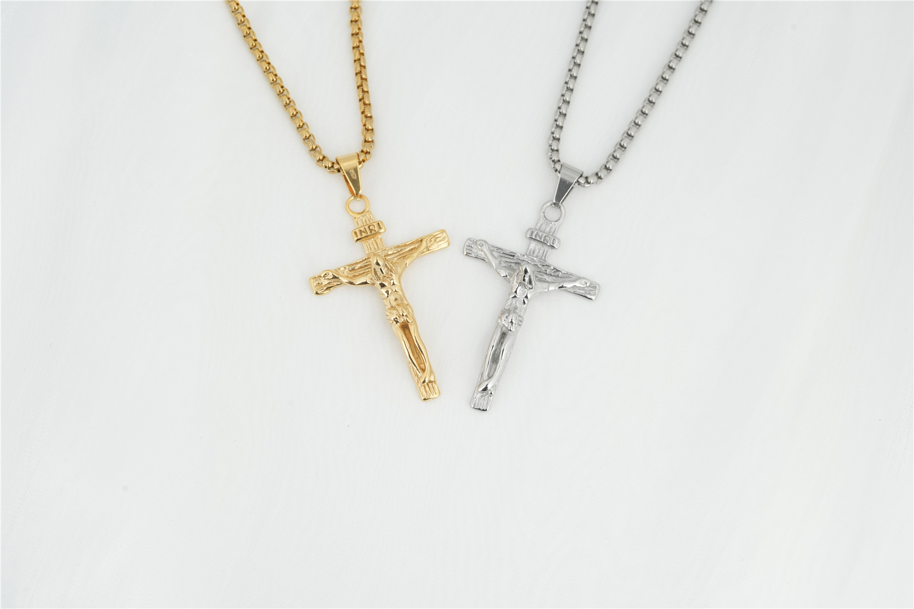 Cross Pendant Necklace Image 1