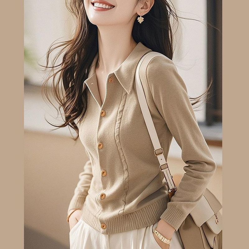 Autumn and Winter New High-end Elegant Retro Lapel Knitted Cardigan Women's French Super Nice Slim Sweater Jacket