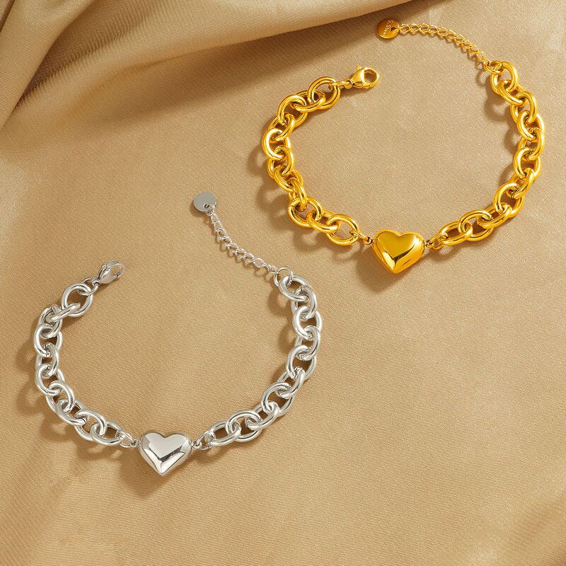 2024 new fashion bracelet thick O-chain titanium steel non-fading European and American style love pendant chain bracelet jewelry 2024 new fashion bracelet thick O-chain titanium steel non-fading European and American style love pendant chain bracelet jewelry
