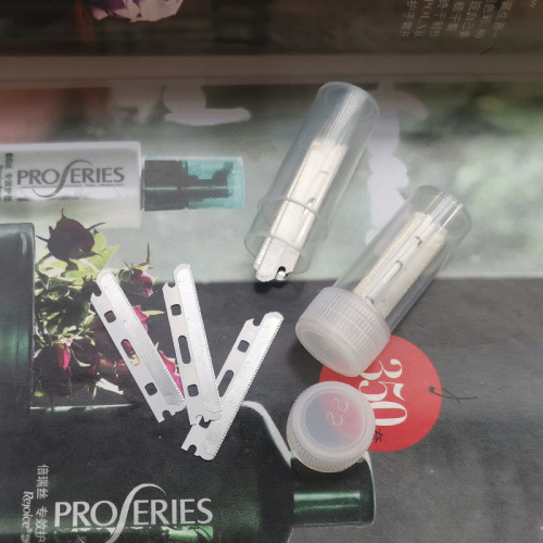 Manufacturer wholesale eyebrow trimmer blades 10 pieces, easy to carry stainless steel macro blade
