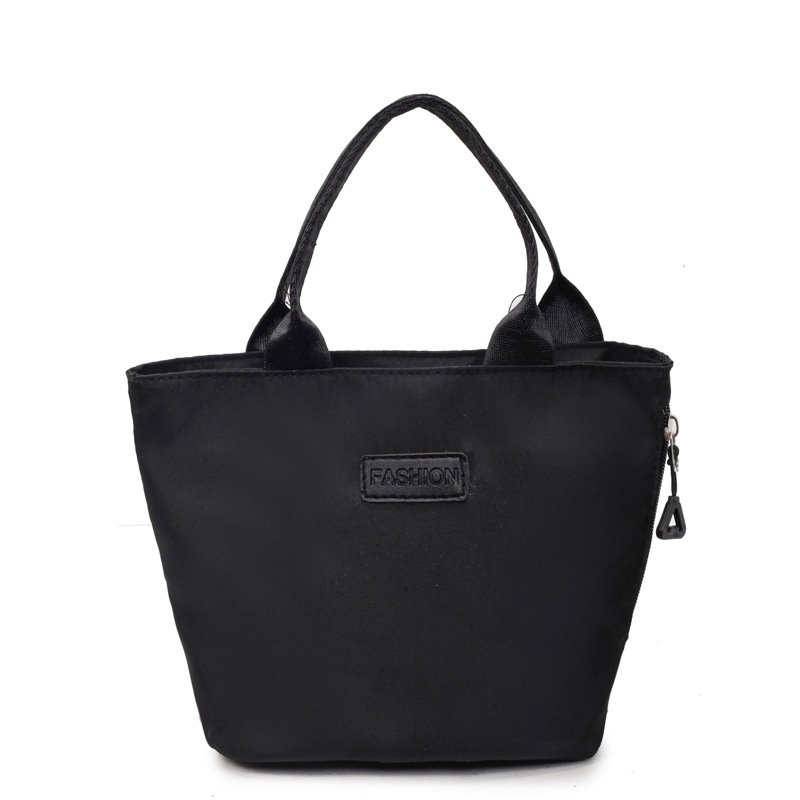 新しい 2025 夏のナイロンハンドバッグ韓国スタイルのファッションレディースバッグカジュアル布バッグ通勤多用途ハンドバッグ