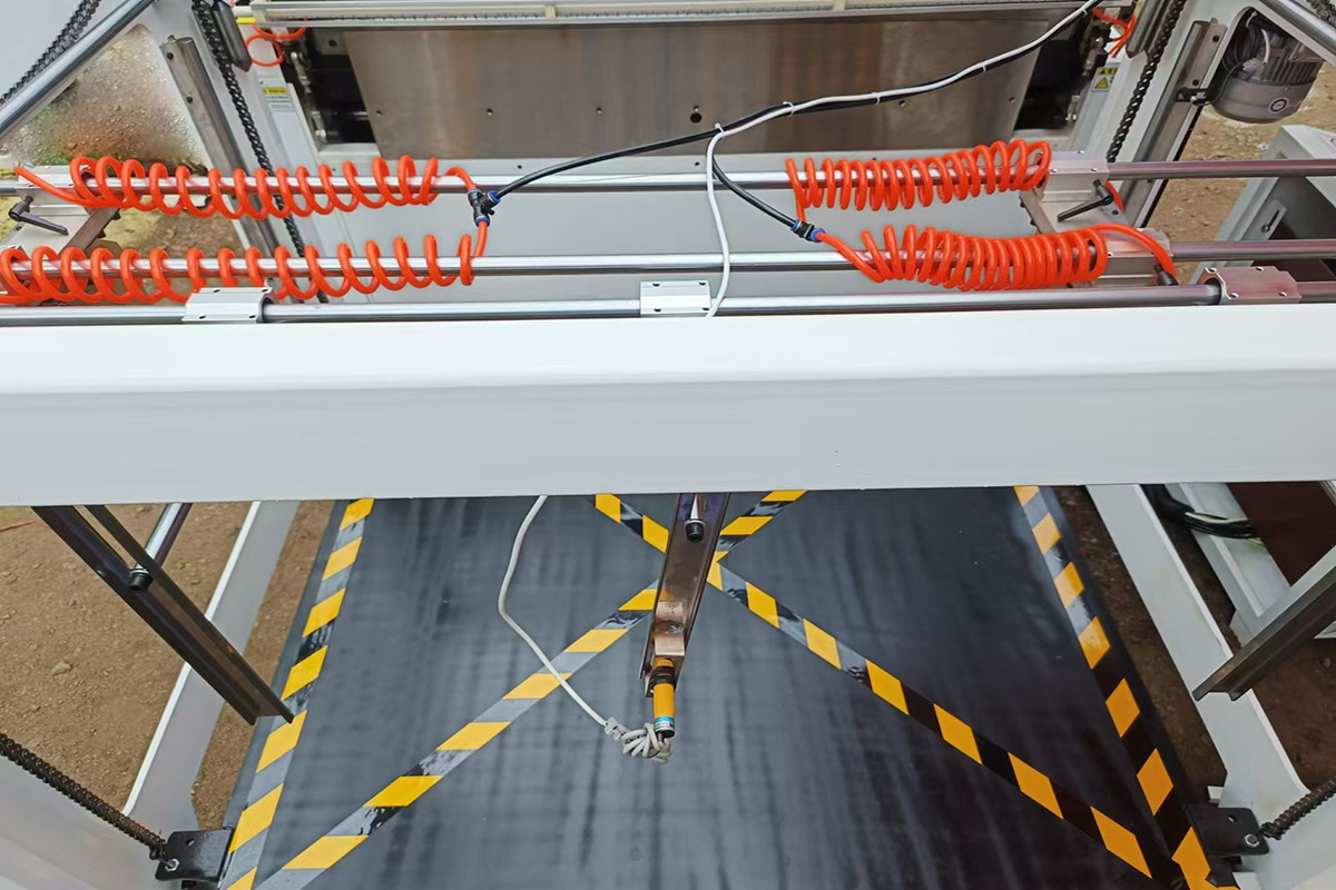 a12acbbc2894bfef50e947885bb16c