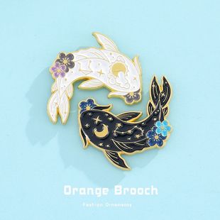Antique Good Luck Koi Brooch Men's Black and White Chinese Style Tai Chi Fish Badge Brooch Schoolbag Accessories Metal Accessories