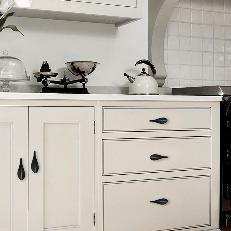 Creative Personality Peach Leaf Cabinet Door Gold Pull Handles Refined Nordic Black Solid Drawer Cabinet Handles