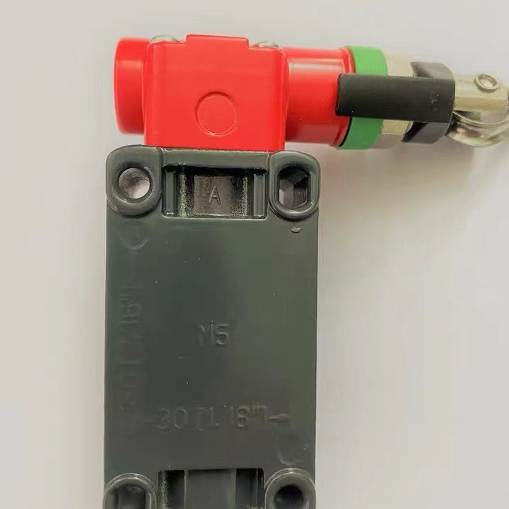 价格需核实  PIZZATO    开关盒   型号：NS D4CE1DM0.2-F41