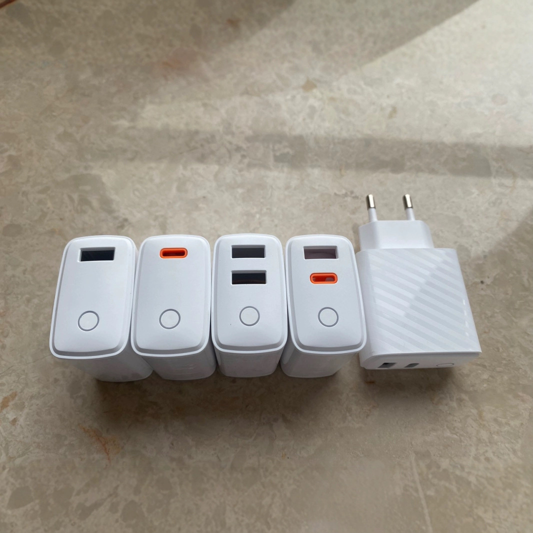 快充外壳（半透灯装好，提供C口装修圈）可做30 W ～45 W。