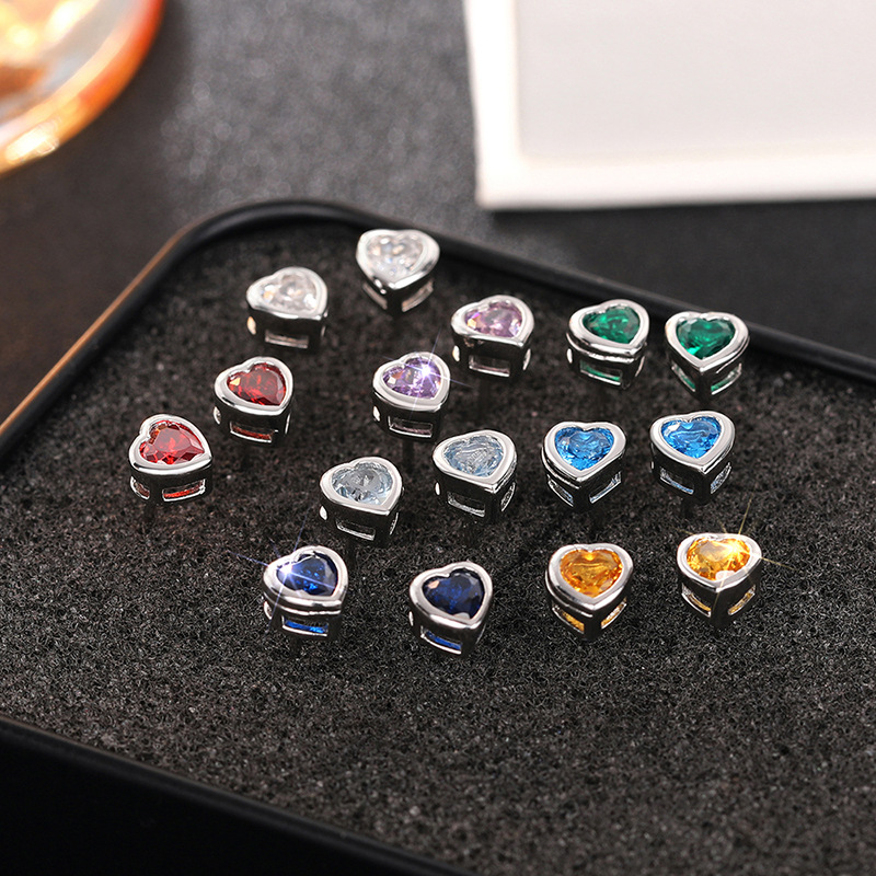 3g Weight Copper Ear Needle Material Ear Studs Classification 1 Pair Quantity Daily, Street Occasion Copper Material Heart Shape Pattern All Seasons Season Women's Gender Sweet Style 1 Pair Sweet Heart Shape Copper Ear Studs 4