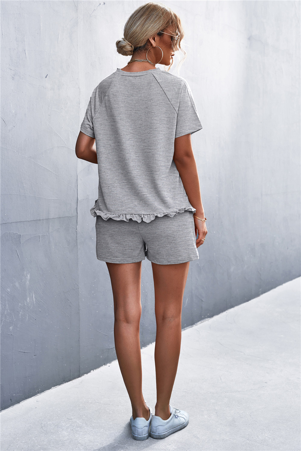 2023 Spring/Summer New Solid Round Neck Ruffled Short Sleeve Shorts Casual Set_voghion.com