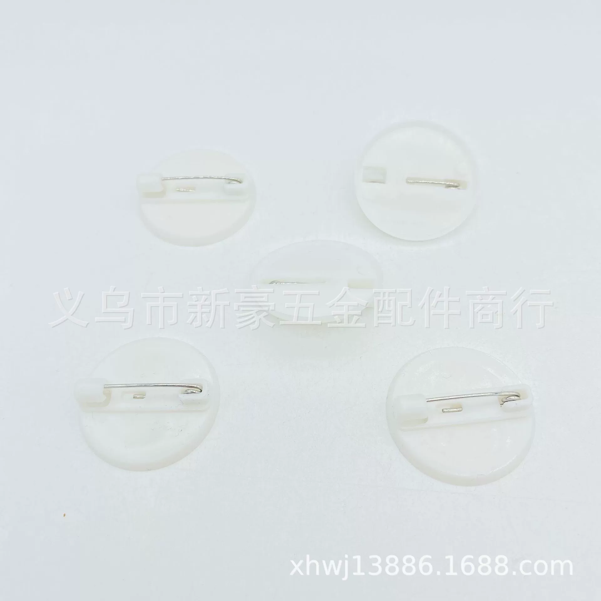 Self-selling chest plate chest flower tray discs, needle and round buckle specifications complete