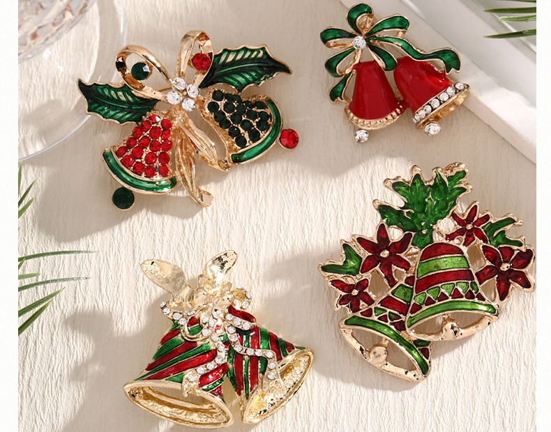 15g Weight Brooches Classification Festival Occasion Alloy Material Christmas Festival Cute Christmas Pin Bell Alloy Enamel Women's Brooches