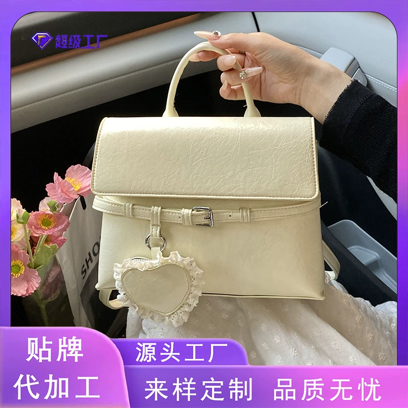 Ретро-сумочка, маленькая квадратная сумка, вместительная женская сумка, летний рюкзак 2025 года, простой модный нишевый дизайн для женщин