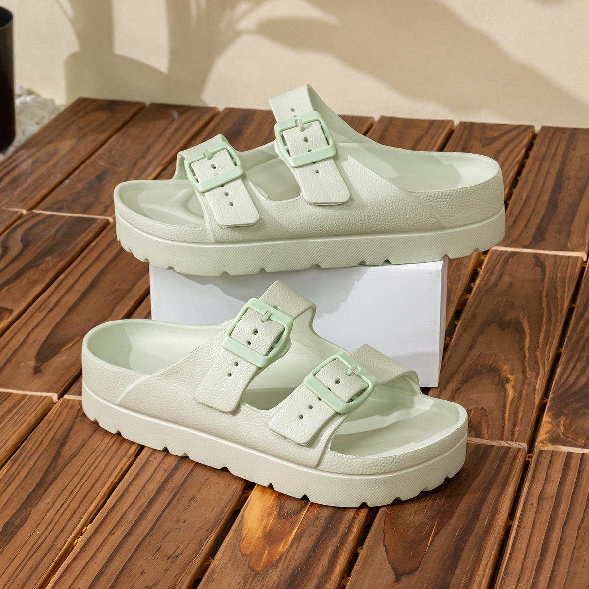 Nuevas zapatillas eva multicolores, sandalias de plataforma para mujer, antideslizantes de todo fósforo, cómodas sandalias y zapatillas de playa con hebilla ajustable