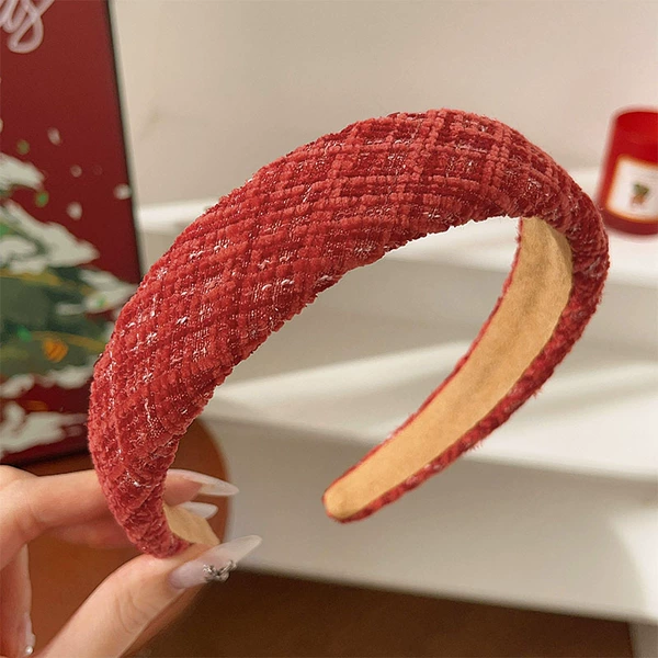 Розовый