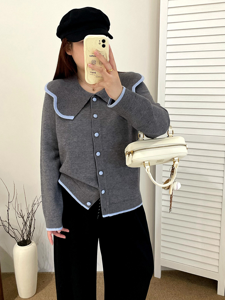 Plus-size women's dress with a youthful doll-neck top and a feminine chanel-style sweater for the autumn of 2025, a chubby girl's knitted sweater 23268