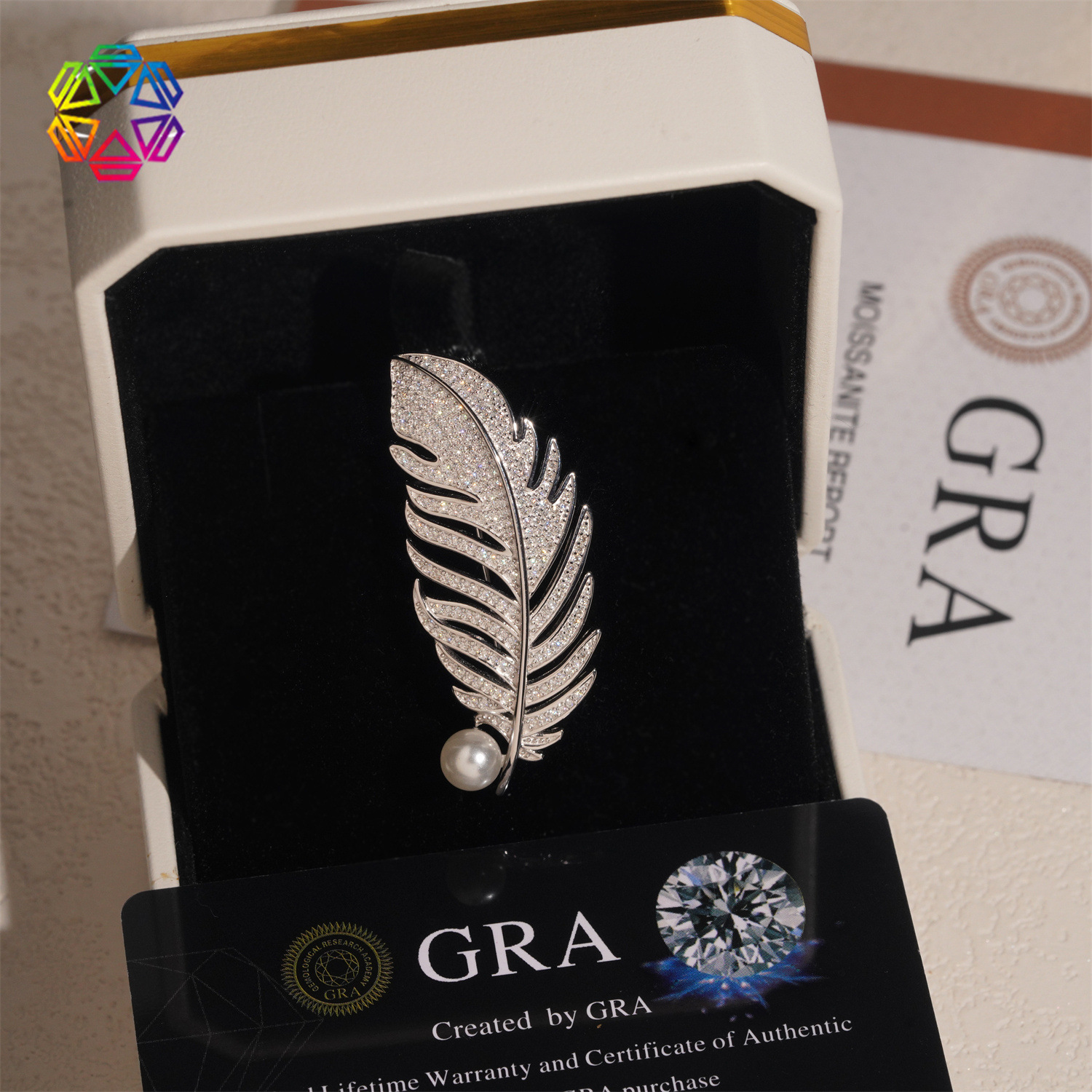 Elegant and High-End Pearl Feather Brooch S925 Silver Inlaid with Moissanite Versatile Suit Dress Sweater Pin